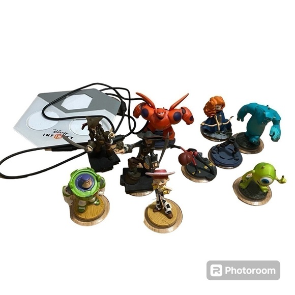 Disney Infinity Figures Set Some 2.0 W/ Base Woody Jessie Sully Merida Mike - Picture 1 of 16